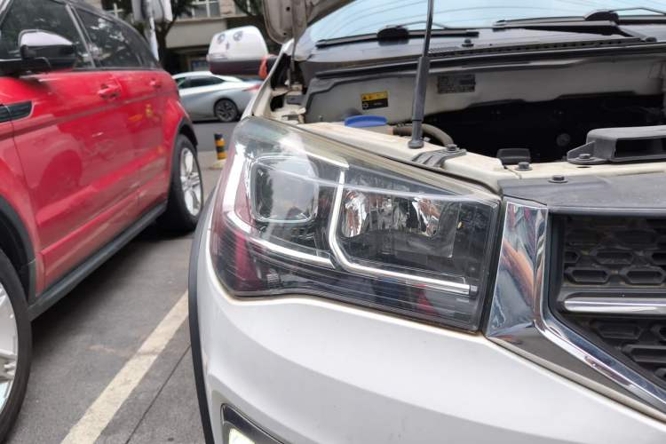Used Chery Tiggo 3X 2020 Quality Edition 1.5L CVT Luxury Version Right Front Headlight