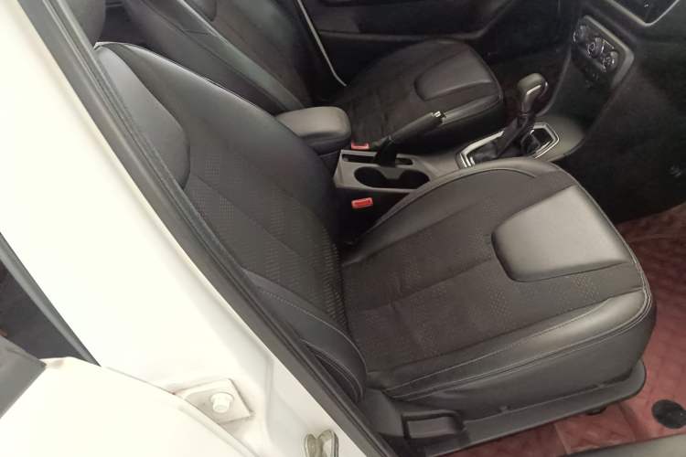 Used Chery Tiggo 3X 2020 Quality Edition 1.5L CVT Luxury Version Right Front Seat