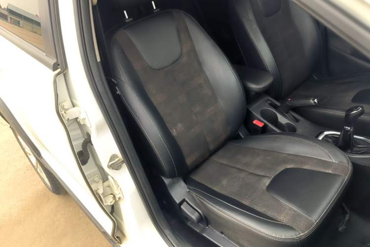 Used Chery Tiggo 3X 2020 Quality Edition 1.5L Manual Luxury Version Right Front Seat
