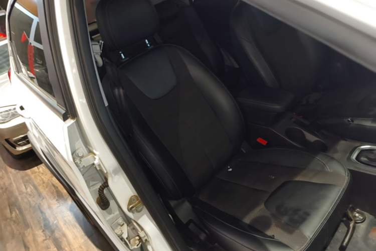 Used Chery Tiggo 3X 2020 Quality Edition 1.5L CVT Luxury Version Right Front Seat