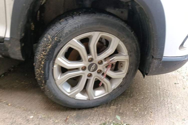 Used Chery Tiggo 3X 2020 Quality Edition 1.5L CVT Luxury Version Right Front Wheel Hub