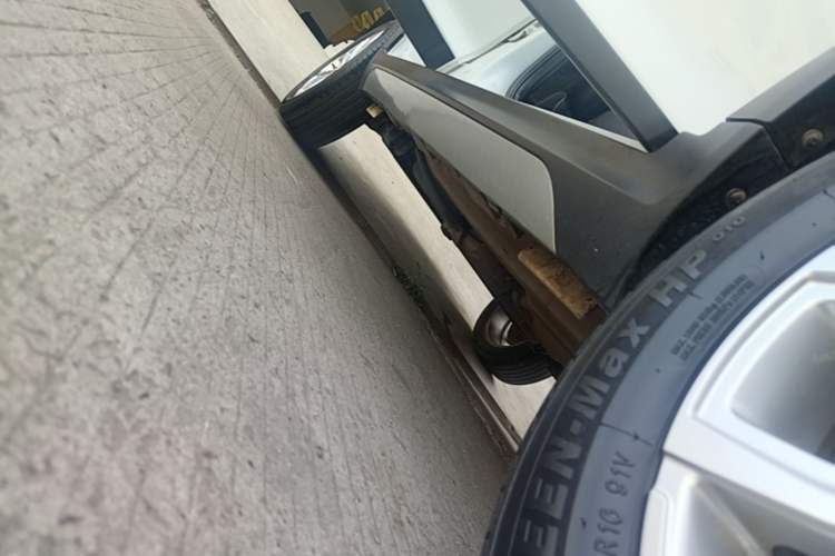 Used Chery Tiggo 3X 2020 Quality Edition 1.5L CVT Luxury Version Right Side Sill