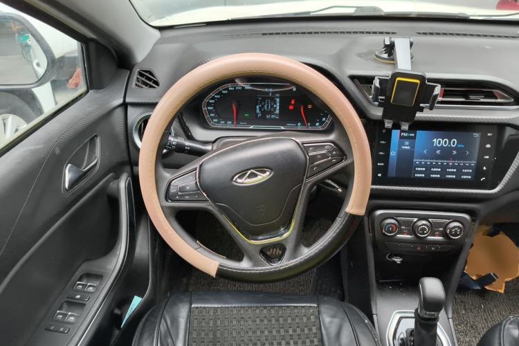 Used Chery Tiggo 3X 2020 Quality Edition 1.5L CVT Luxury Version Steering Wheel