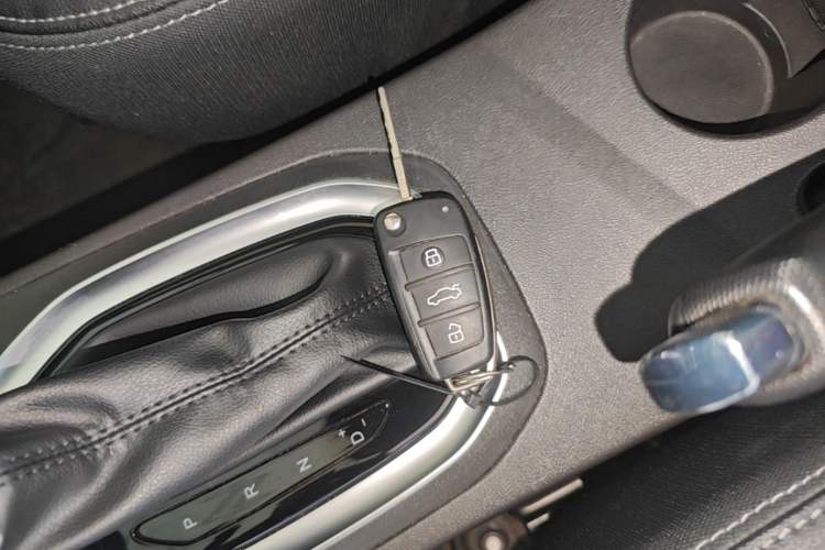 Used Chery Tiggo 3X 2020 Quality Edition 1.5L CVT Luxury Version Vehicle Key