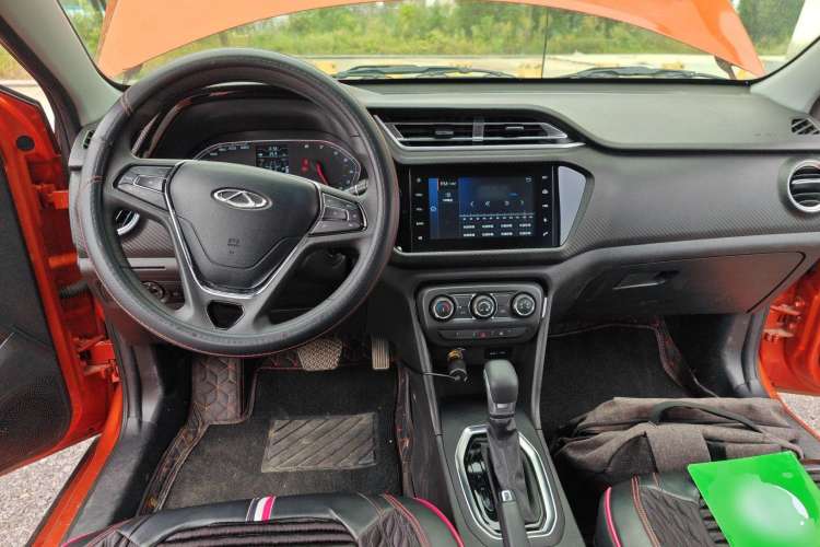 Used Chery Tiggo 3X 2020 Quality Edition 1.5L CVT Luxury Version Center Console