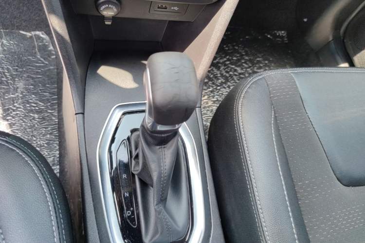 Used Chery Tiggo 3X 2020 Quality Edition 1.5L CVT Luxury Version Gear Lever