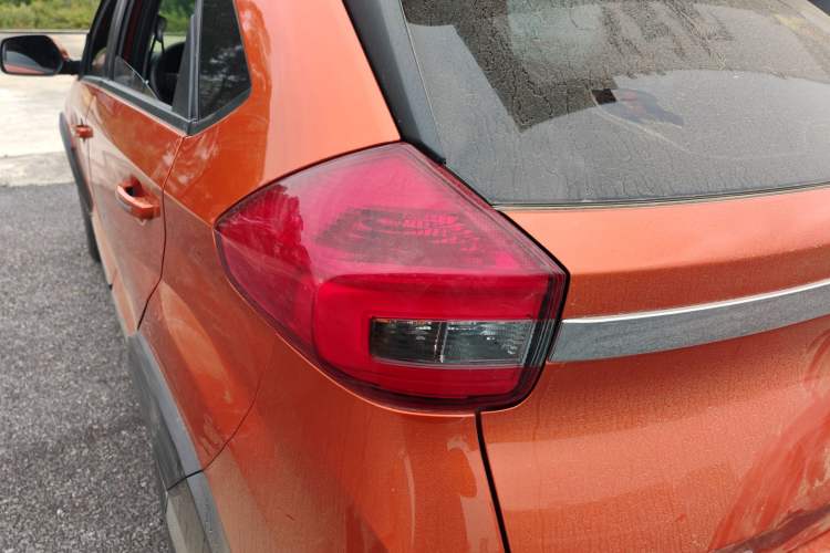 Used Chery Tiggo 3X 2020 Quality Edition 1.5L CVT Luxury Version Left Rear Taillight