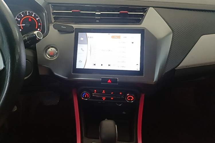 Used Chery Tiggo 3X 2021 Diamond Edition 1.5L CVT Queen Version Audio And AC Panel