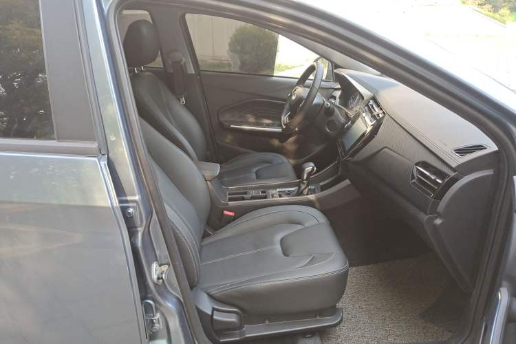 Used Chery Tiggo 3X 2021 PLUS 1.5L CVT Zhenxing Songzi Edition Right Front Seat