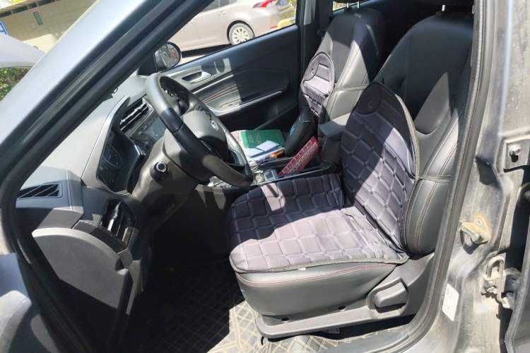 Used Chery Tiggo 3X 2021 Diamond Edition 1.5L CVT 3-Carat Left Front Seat