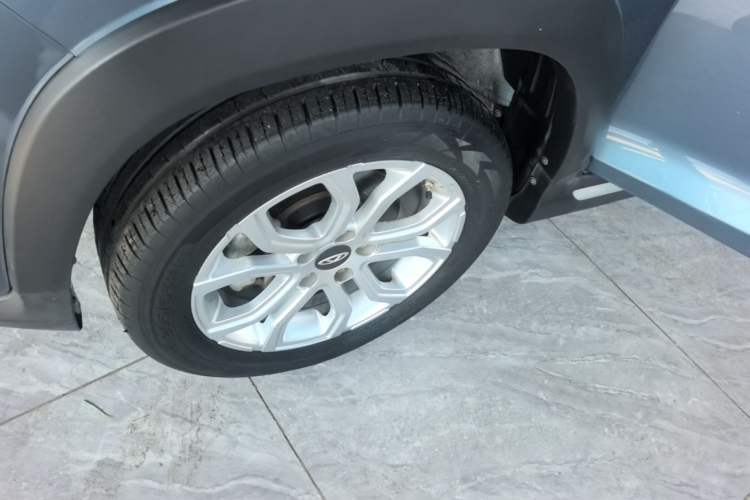 Used Chery Tiggo 3X 2021 PLUS 1.5L CVT Thrilling Red Date Edition Left Front Wheel Hub