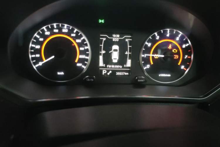 Used Chery Tiggo 3X 2021 PLUS 1.5L CVT Thrilling Red Date Edition Odometer Close Up