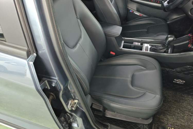 Used Chery Tiggo 3X 2021 PLUS 1.5L CVT Thrilling Red Date Edition Right Front Seat