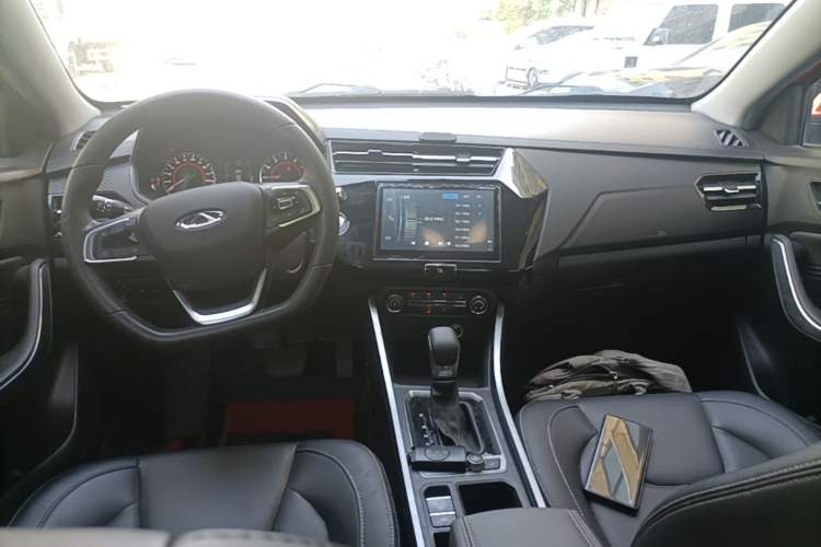 Used Chery Tiggo 3X 2021 PLUS 1.5L CVT Thrilling Red Date Edition Center Console