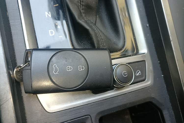 Used Chery Tiggo 3X 2021 PLUS 1.5L CVT Thrilling Red Date Edition Interior 1