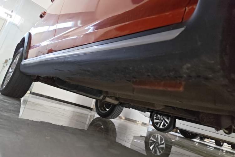 Used Chery Tiggo 3X 2021 PLUS 1.5L CVT Thrilling Red Date Edition Right Side Sill