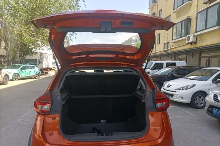 Used Chery Tiggo 3X 2021 PLUS 1.5L CVT Thrilling Red Date Edition Trunk