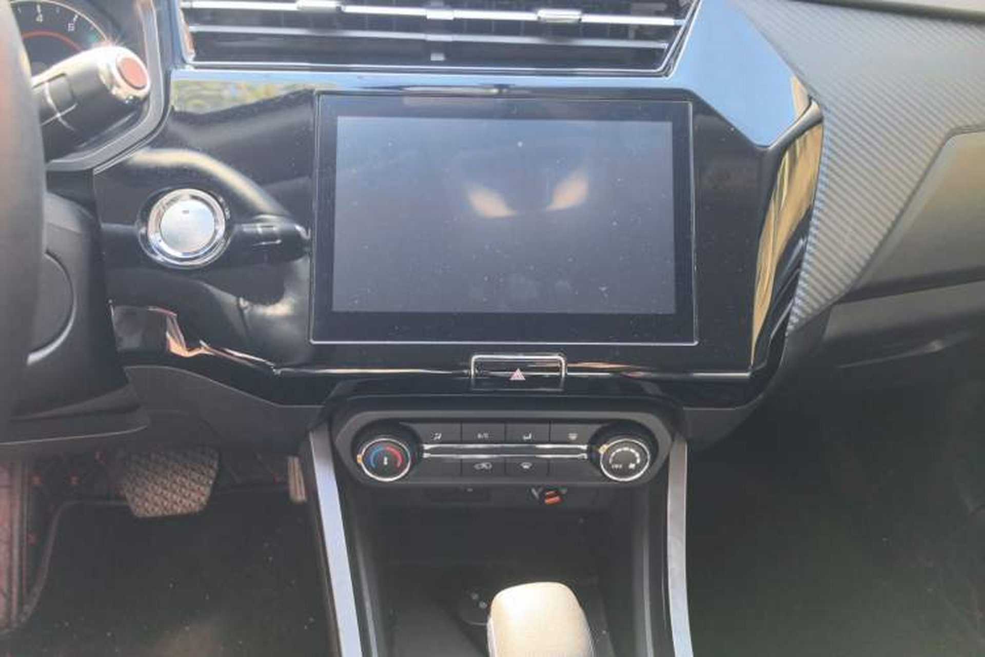 Used Chery Tiggo 3X 2021 Facelifted PLUS 1.5L CVT "Pukua" Red Jujube Edition Type I Audio And AC Panel