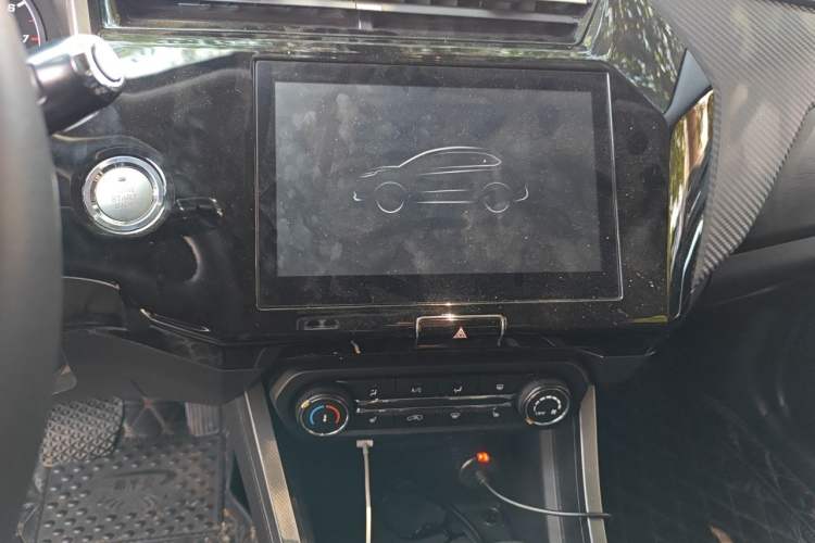 Used Chery Tiggo 3X 2021 Facelift PLUS 1.5L CVT Zhenxing Pine Nut Edition Audio And AC Panel