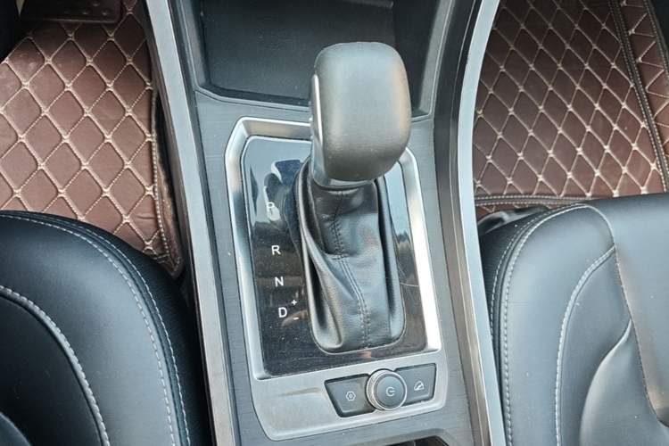 Used Chery Tiggo 3X 2021 PLUS 1.5L CVT Zhenxing Songzi Edition Gear Lever