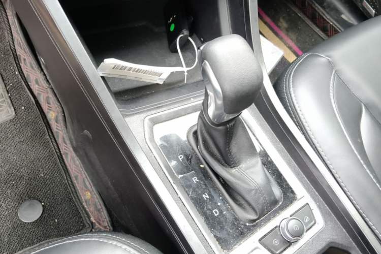 Used Chery Tiggo 3X 2021 PLUS 1.5L CVT "Painkai Red Date" Edition II Gear Lever