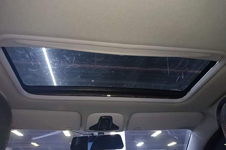 Used Chery Tiggo 3X 2021 Diamond Edition 1.5L CVT 3-Carat Headliner
