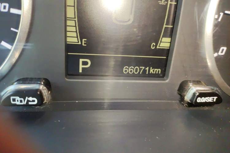 Used Chery Tiggo 3X 2021 Diamond Edition 1.5L CVT 3-Carat Odometer Close Up