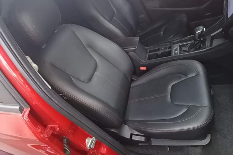 Used Chery Tiggo 3X 2021 Diamond Edition 1.5L CVT 3-Carat Right Front Seat
