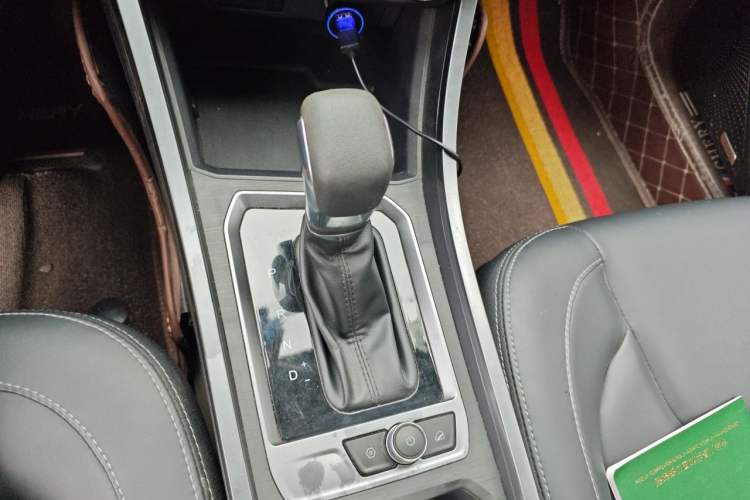 Used Chery Tiggo 3X 2021 PLUS 1.5L CVT Thrilling Red Date Edition Gear Lever