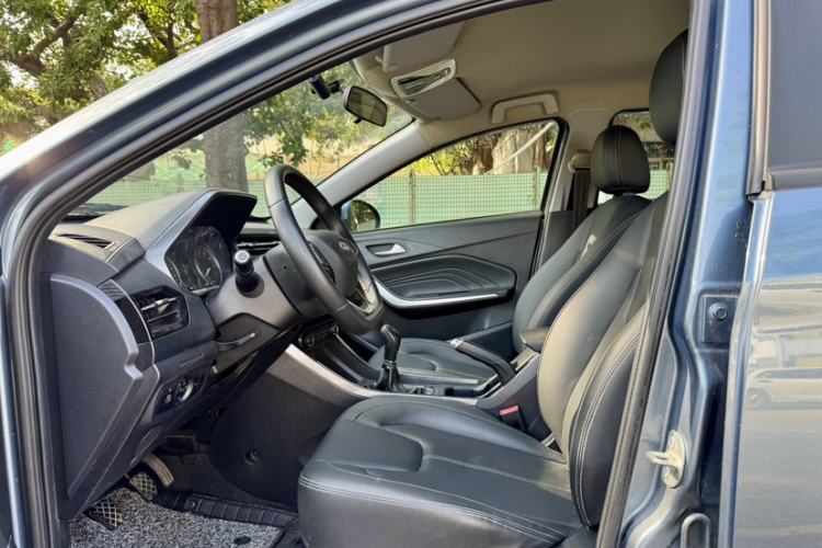 Used Chery Tiggo 3X 2021 Revised Version PLUS 1.5L Manual – Passionate Red Date Edition Interior 3