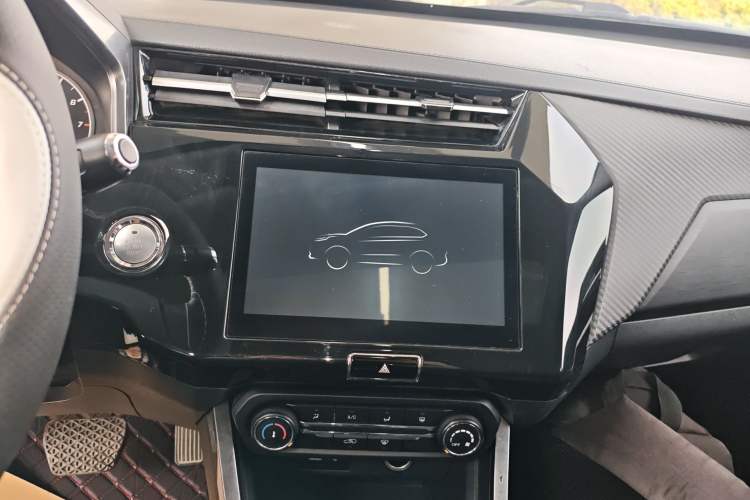 Used Chery Tiggo 3X 2021 Diamond Edition 1.5L CVT 3-Carat Audio And AC Panel