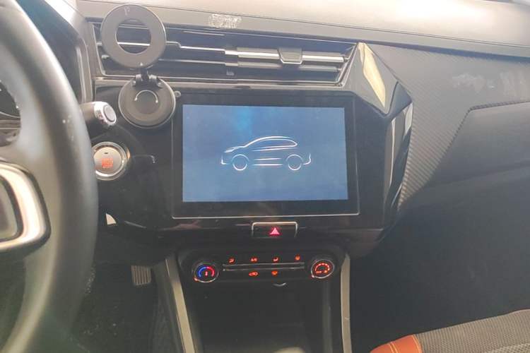 Used Chery Tiggo 3X 2021 Diamond Edition 1.5L CVT 3-Carat II Model Audio And AC Panel