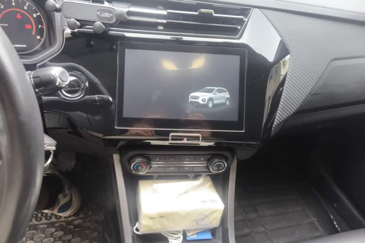 Used Chery Tiggo 3X 2021 PLUS 1.5L Manual "Pain-Free Red Date" Edition Audio And AC Panel