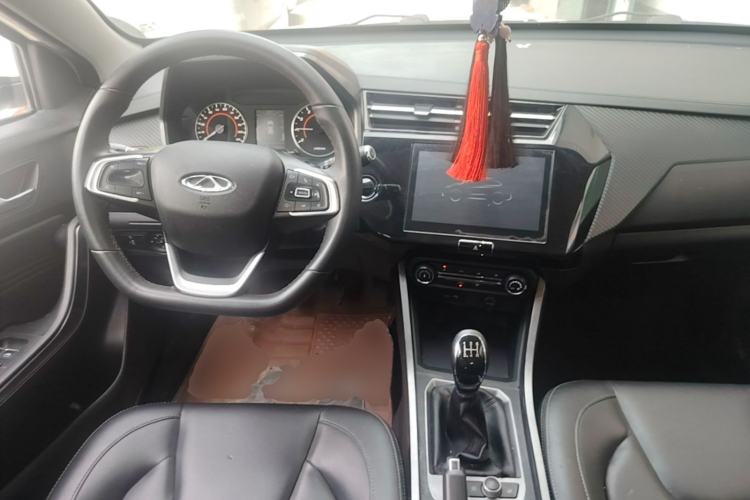 Used Chery Tiggo 3X 2021 Revised Version PLUS 1.5L Manual – Passionate Red Date Edition Center Console