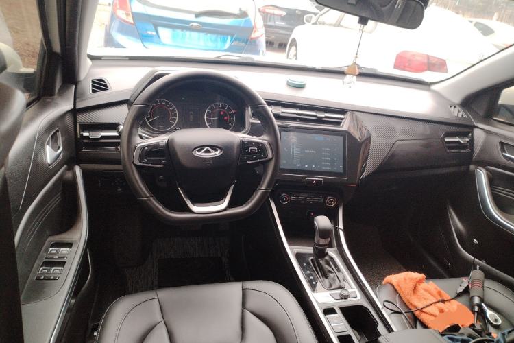 Used Chery Tiggo 3X 2021 PLUS 1.5L CVT Thrilling Red Date Edition Center Console