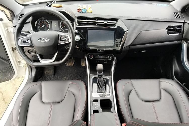 Used Chery Tiggo 3X 2021 Diamond Edition 1.5L CVT 3-Carat Center Console