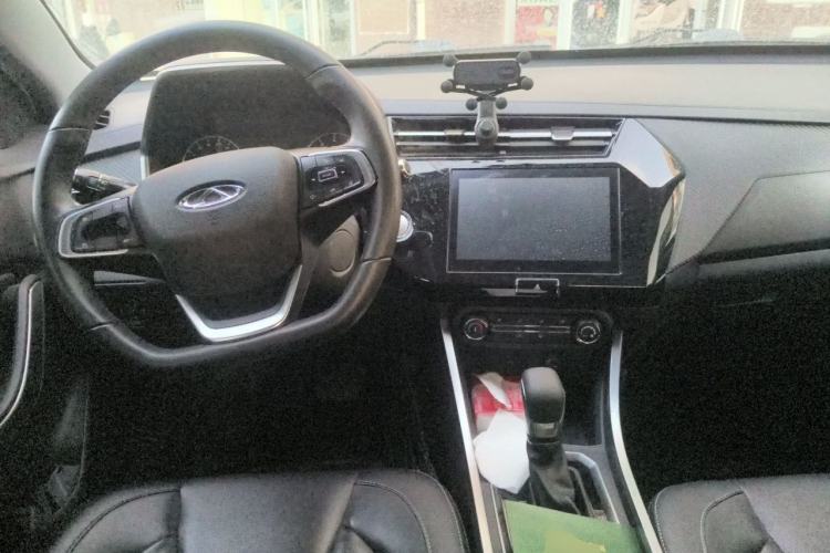 Used Chery Tiggo 3X 2021 PLUS 1.5L CVT Thrilling Red Date Edition Center Console
