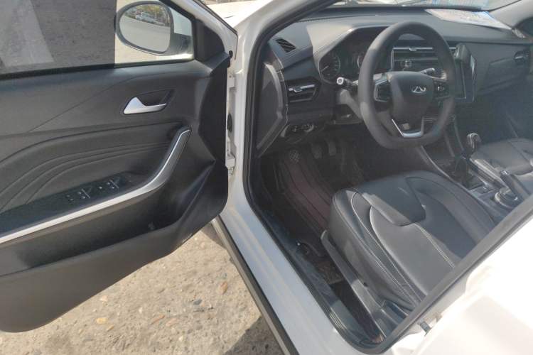 Used Chery Tiggo 3X 2021 PLUS 1.5L Manual "Pain-Free Red Date" Edition Driver Seat