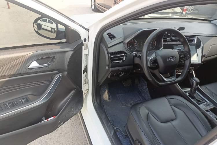 Used Chery Tiggo 3X 2021 PLUS 1.5L CVT Thrilling Red Date Edition Driver Seat