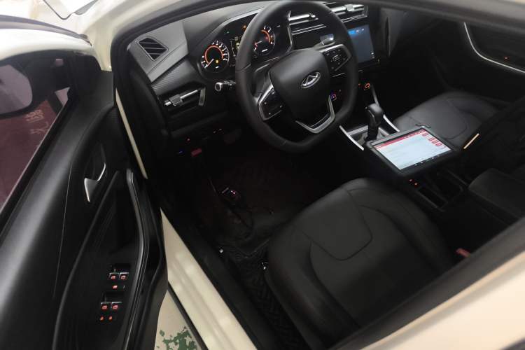 Used Chery Tiggo 3X 2021 Diamond Edition 1.5L CVT 3-Carat Driver Seat