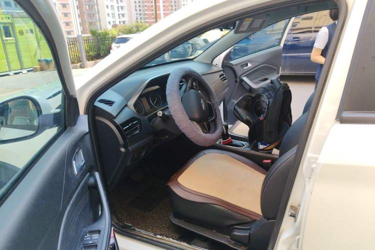 Used Chery Tiggo 3X 2021 PLUS 1.5L CVT Thrilling Red Date Edition Driver Seat