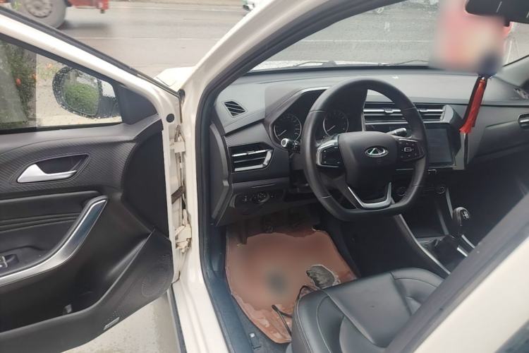 Used Chery Tiggo 3X 2021 Revised Version PLUS 1.5L Manual – Passionate Red Date Edition Driver Seat