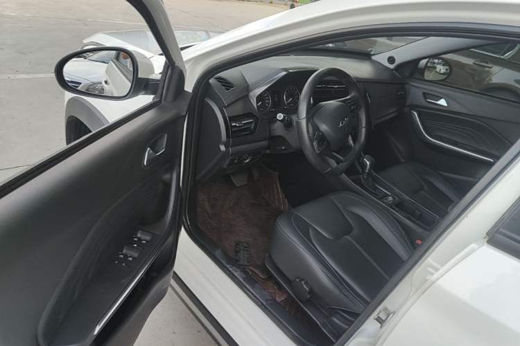 Used Chery Tiggo 3X 2021 PLUS 1.5L CVT Thrilling Red Date Edition Driver Seat