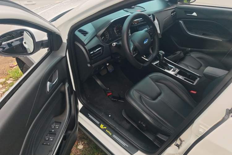 Used Chery Tiggo 3X 2021 PLUS 1.5L CVT Thrilling Red Date Edition Driver Seat