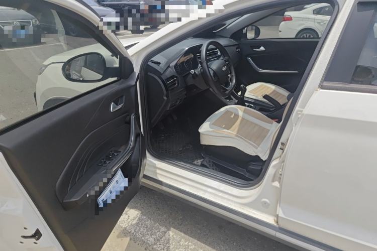 Used Chery Tiggo 3X 2021 Revised Version PLUS 1.5L Manual – Passionate Red Date Edition Driver Seat