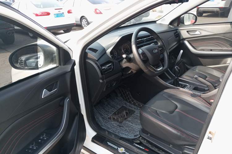 Used Chery Tiggo 3X 2021 Revised Diamond Edition 1.5L Manual 2 Carat Driver Seat