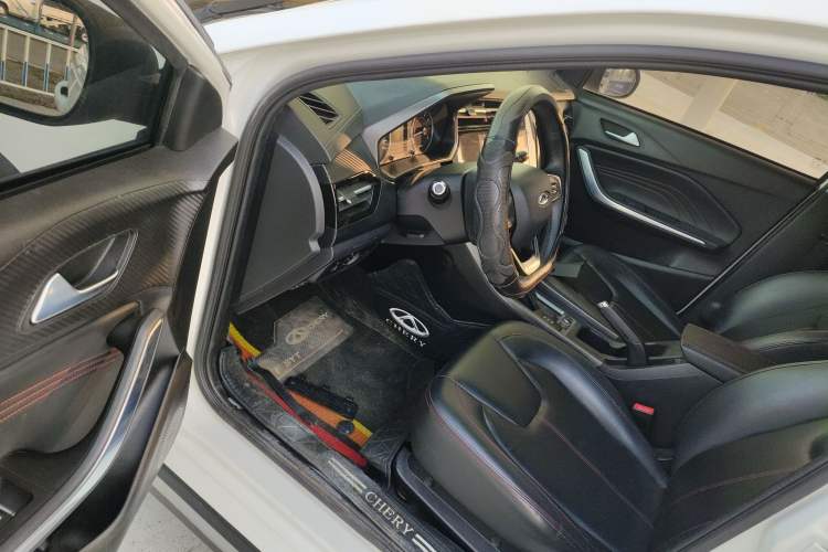 Used Chery Tiggo 3X 2021 Diamond Edition 1.5L CVT 3-Carat II Model Driver Seat