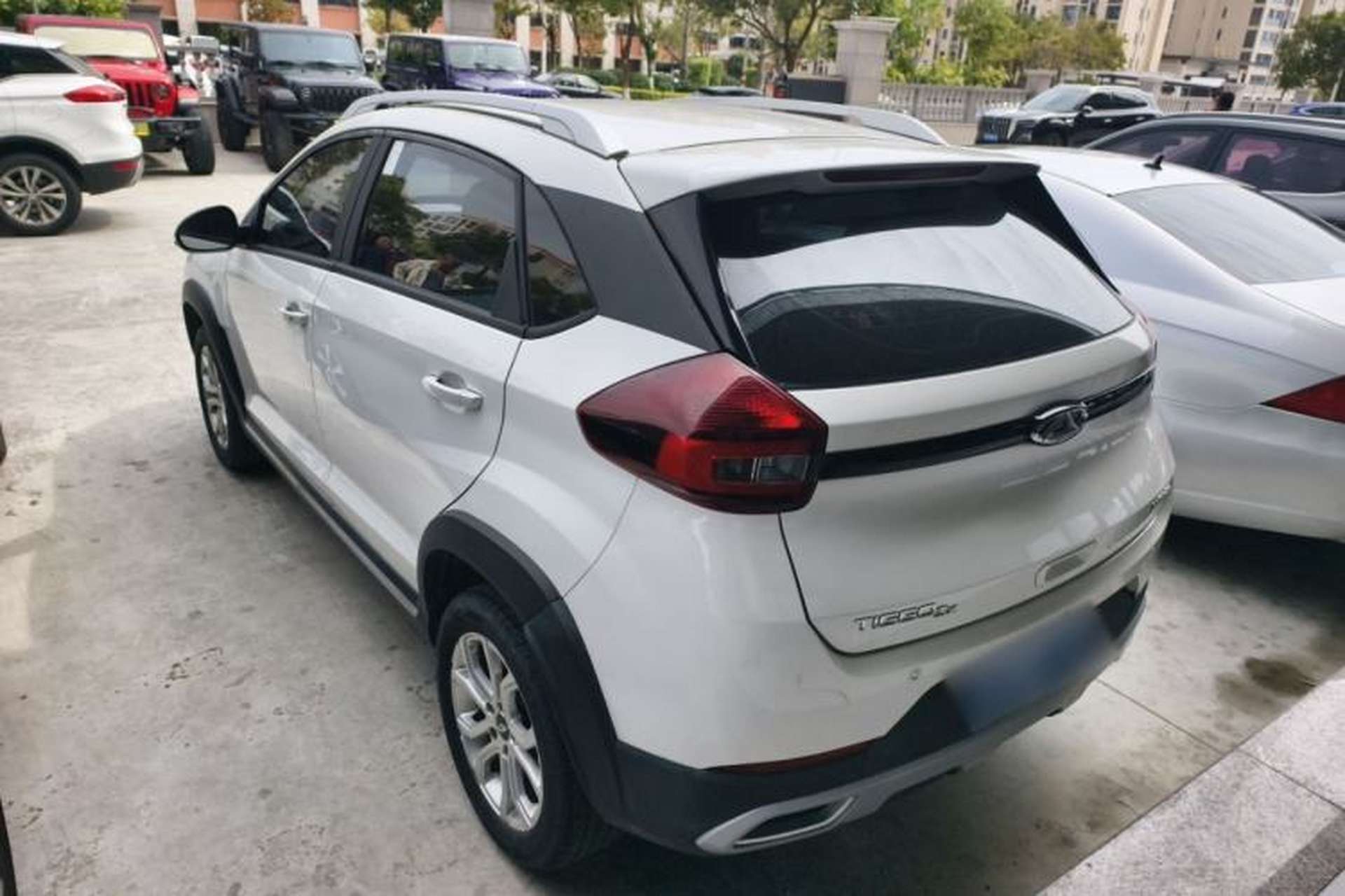 Used Chery Tiggo 3X 2021 Diamond Edition 1.5L CVT 3-Carat Exterior 2