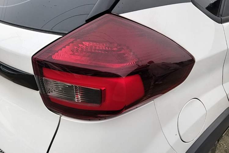 Used Chery Tiggo 3X 2021 Diamond Edition 1.5L CVT 3-Carat Exterior 3