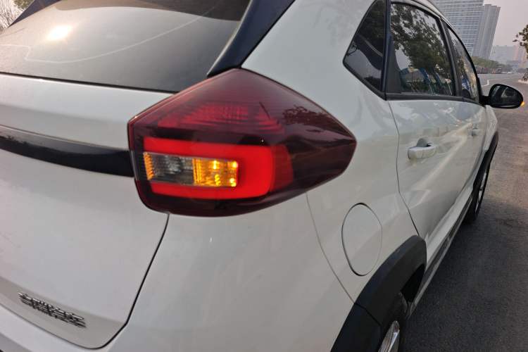 Used Chery Tiggo 3X 2021 PLUS 1.5L CVT Thrilling Red Date Edition Exterior 3